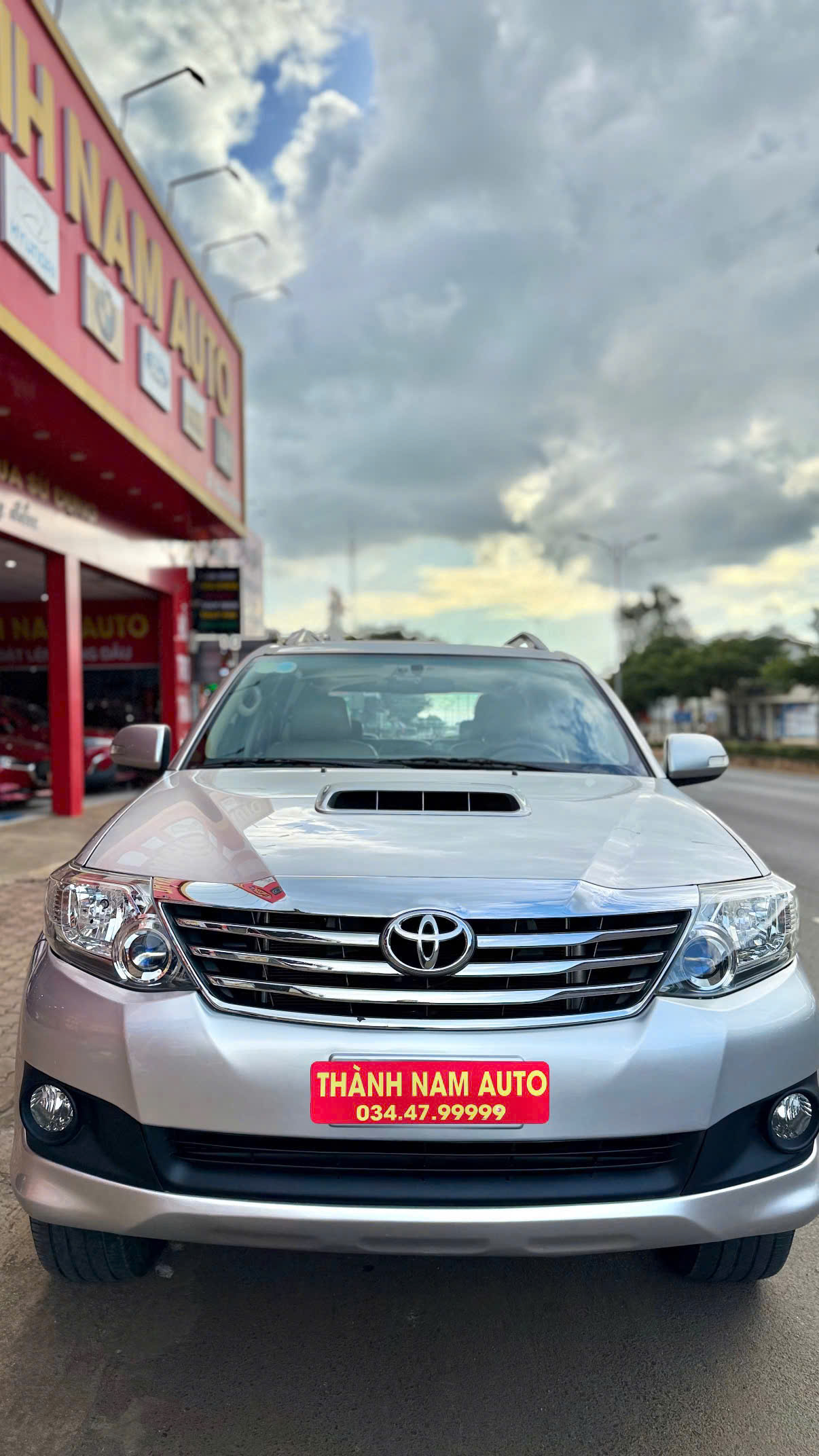 TOYOTA FORTUNER 2.5G 2014 (2)