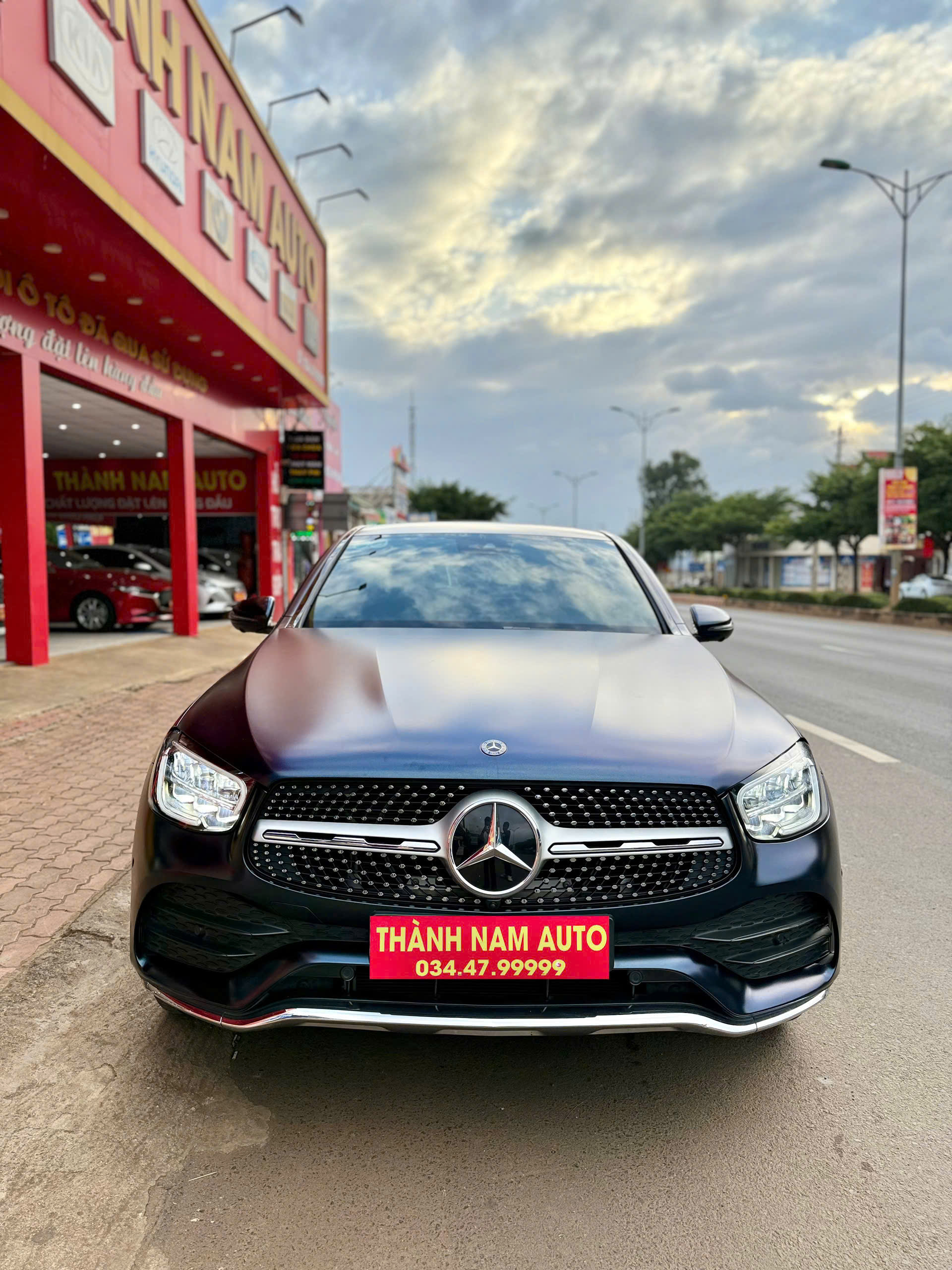 Mercedes Benz GLC 300 Coupe 4Matic 2019 (3)