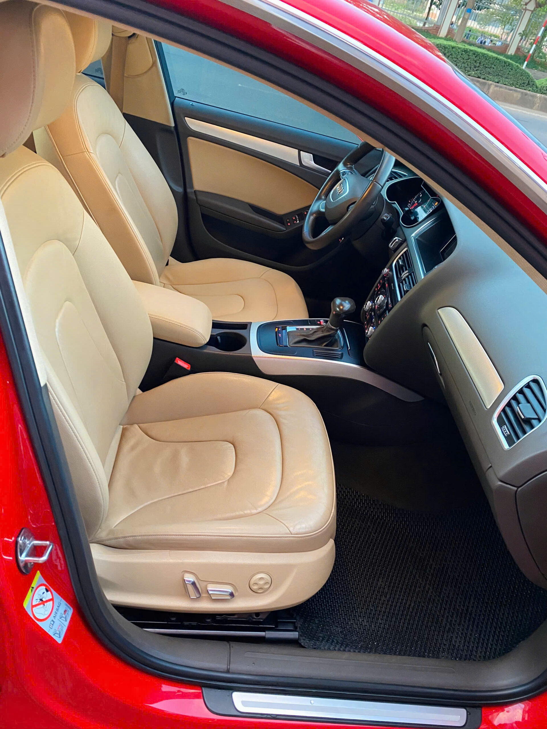 AUDI A4 2014 (5)