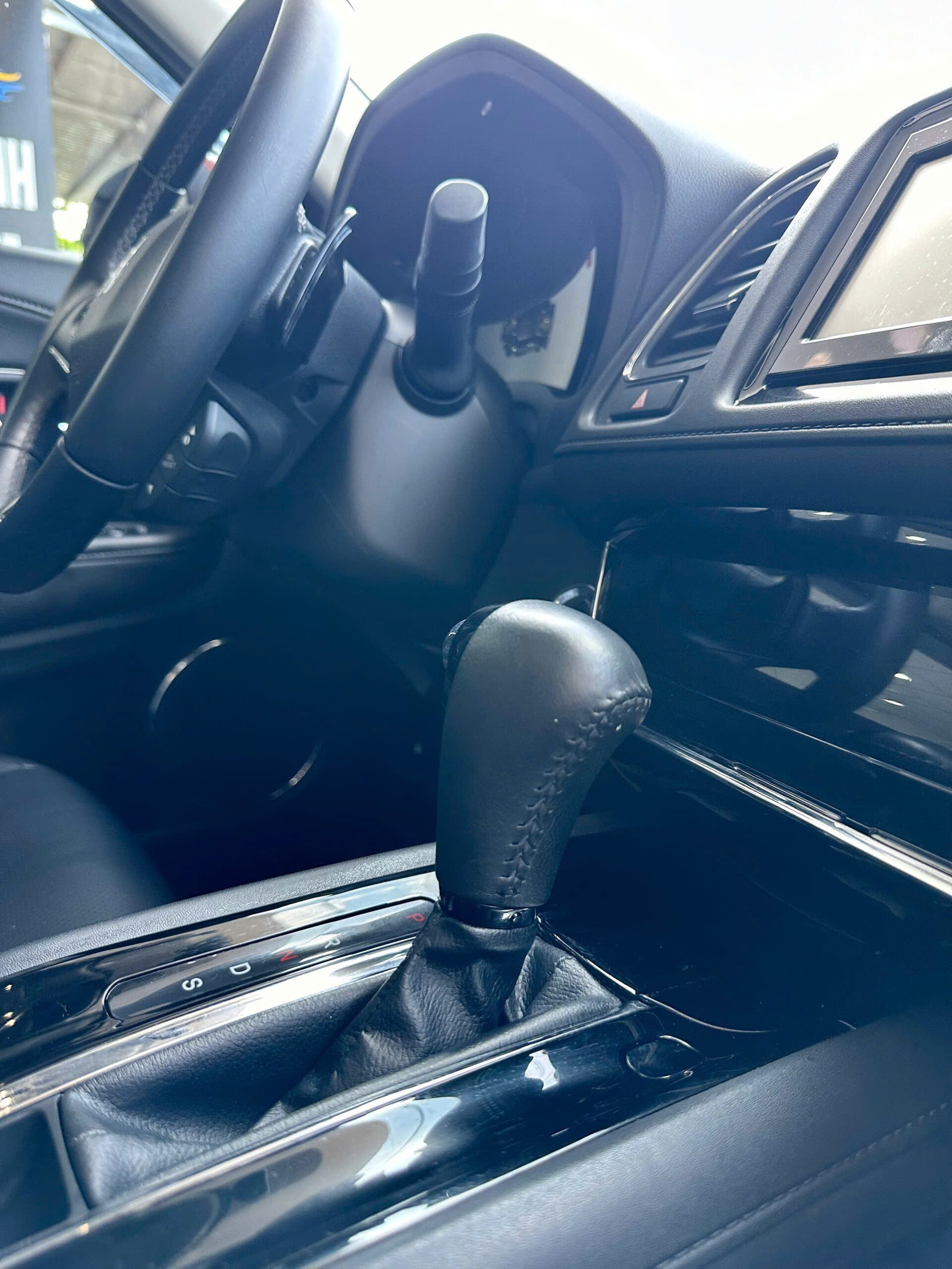 HONDA HRV 2019 (4)