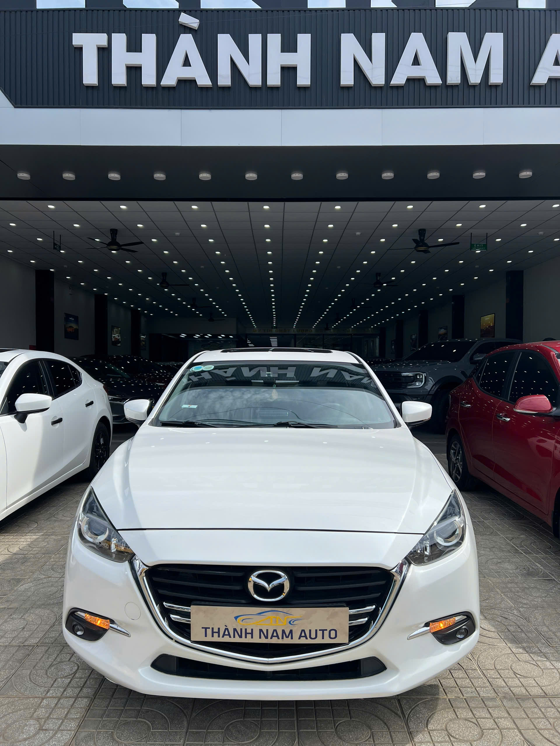 MAZDA 3 2017 (2)