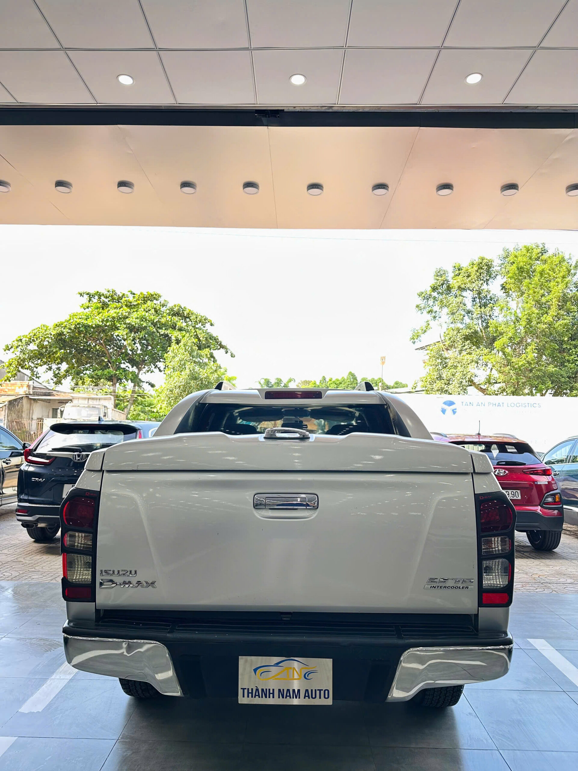 ISUZU DMAX 2015 4X4AT (8)