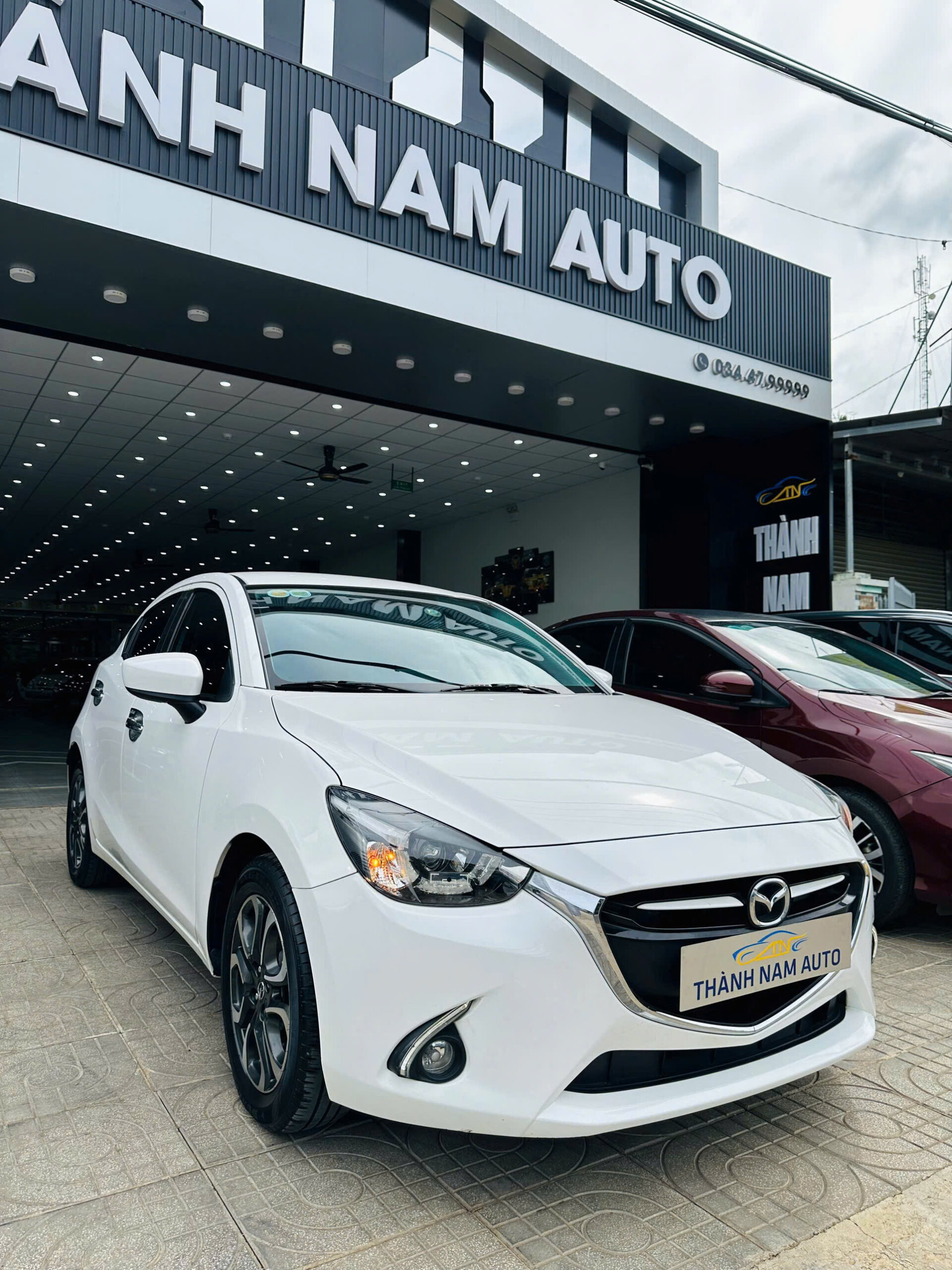 MAZDA 2 2016 (1)