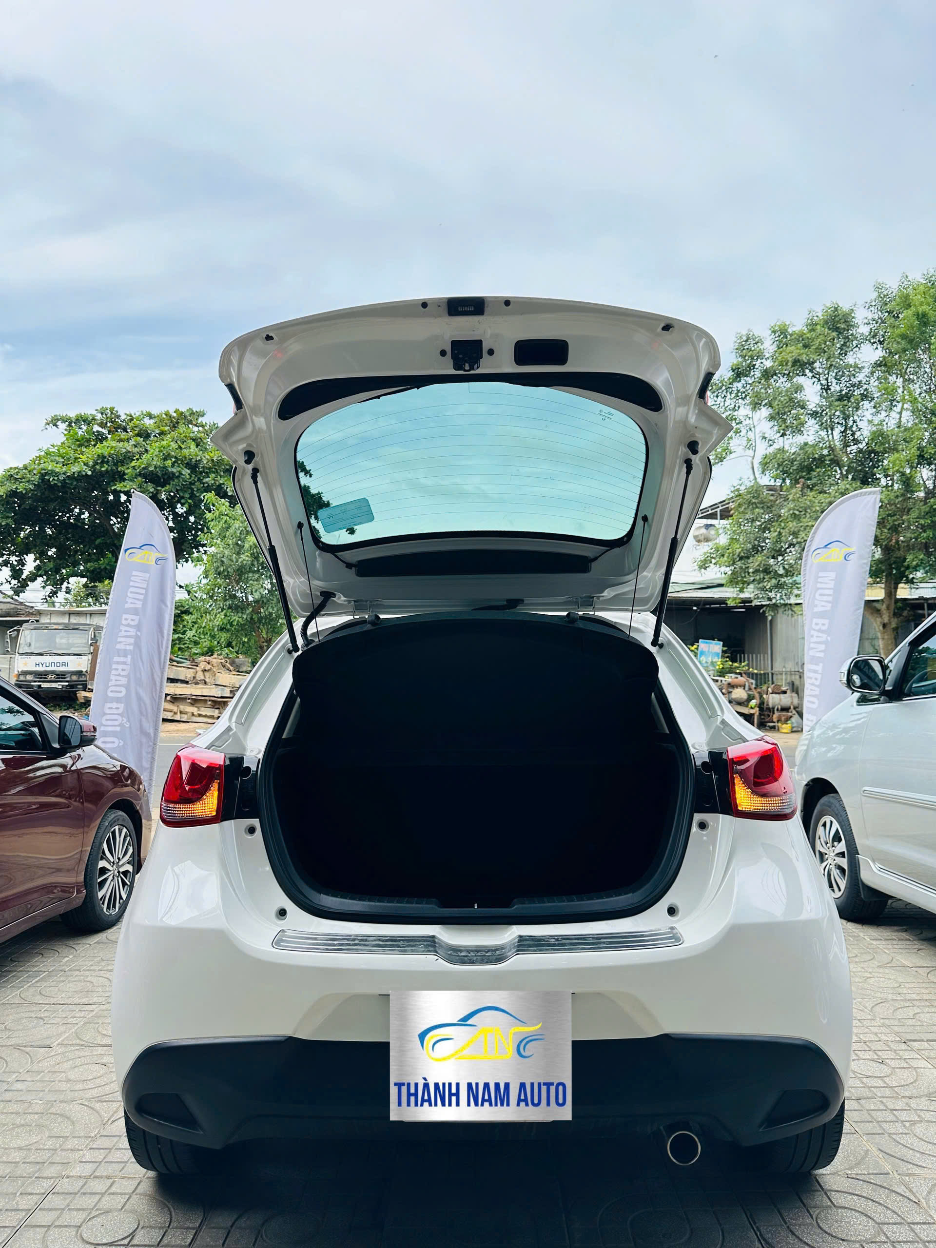 MAZDA 2 2016 (14)