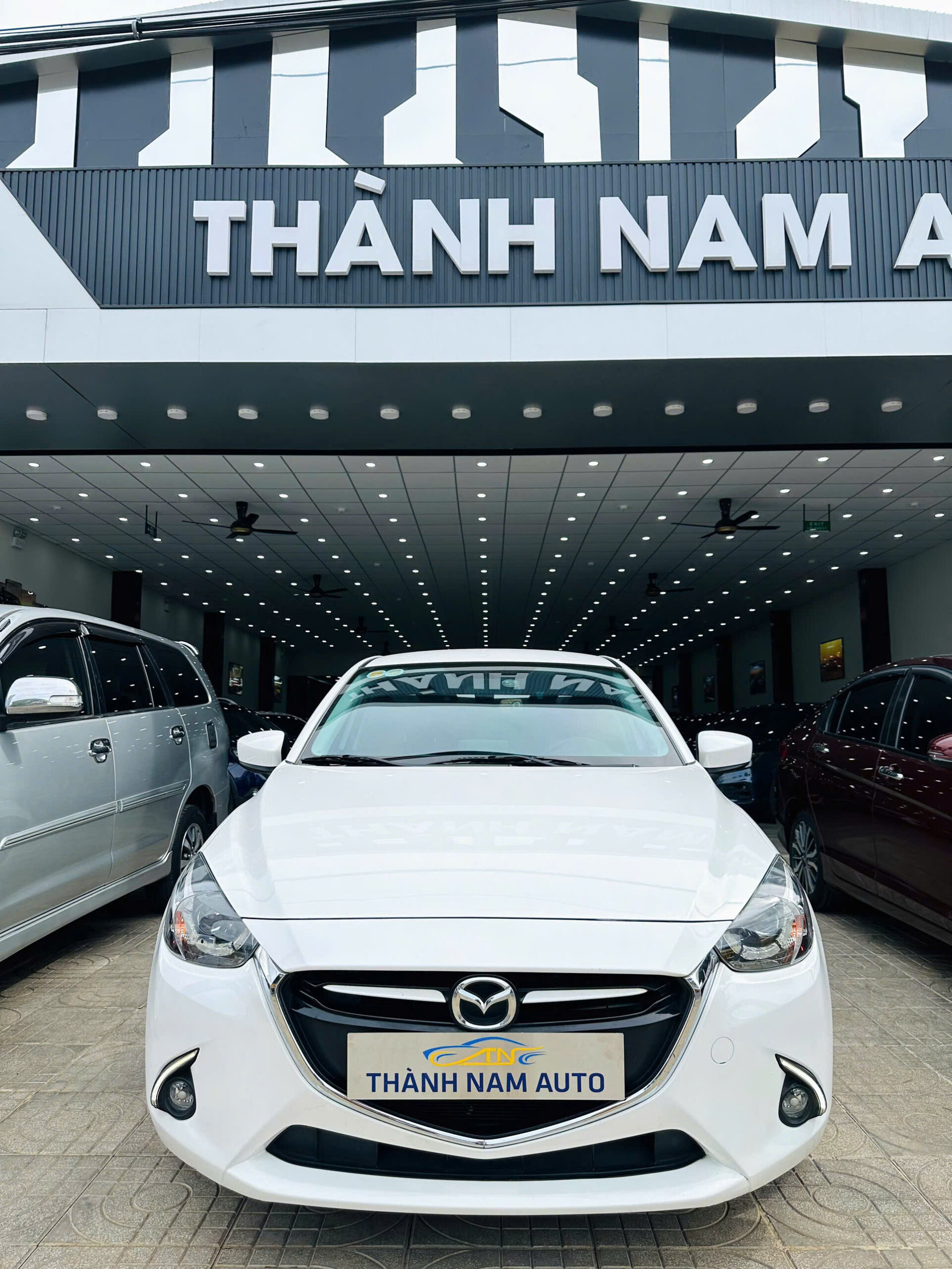 MAZDA 2 2016 (3)