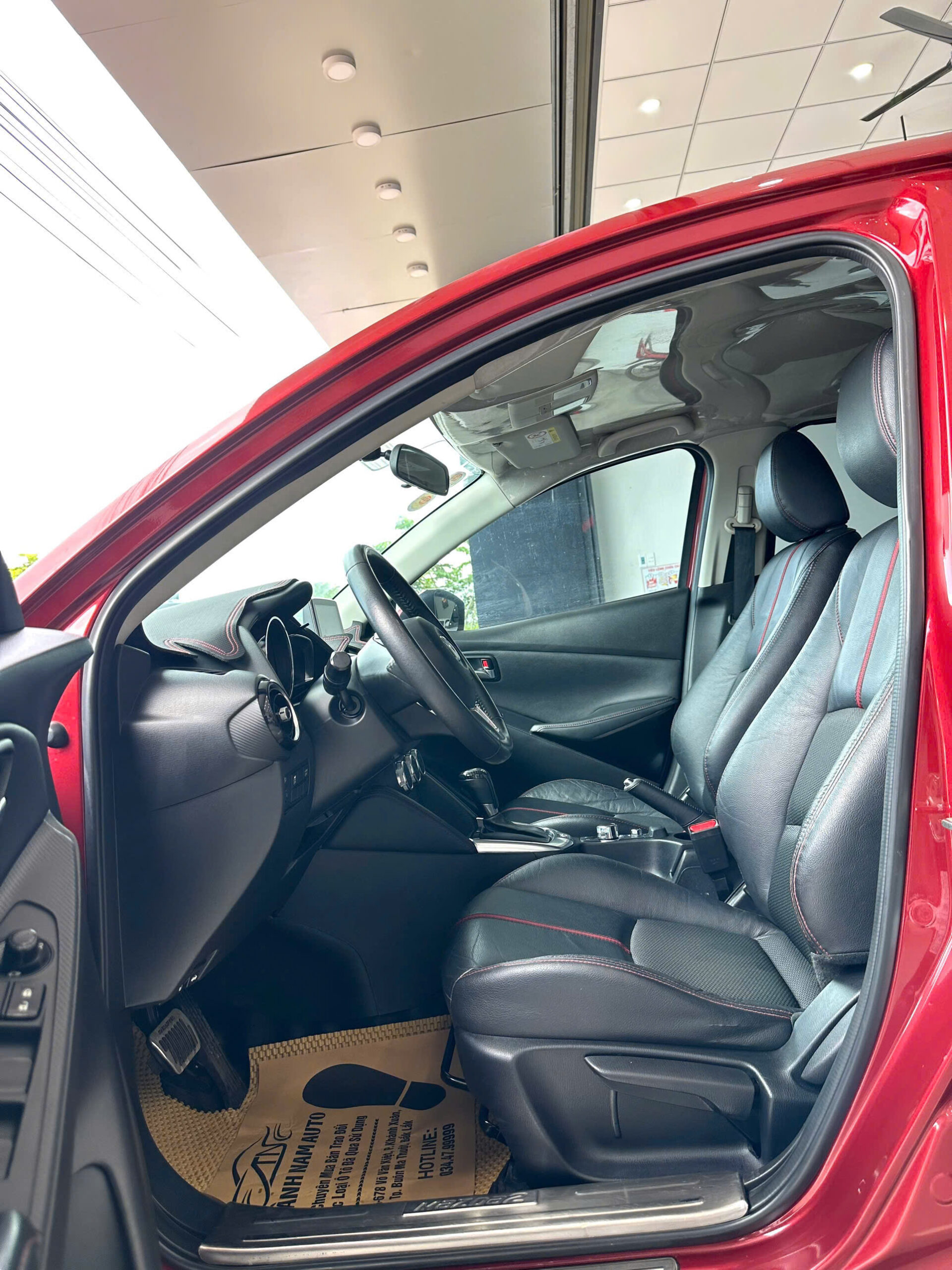 MAZDA 2 2017 (2)