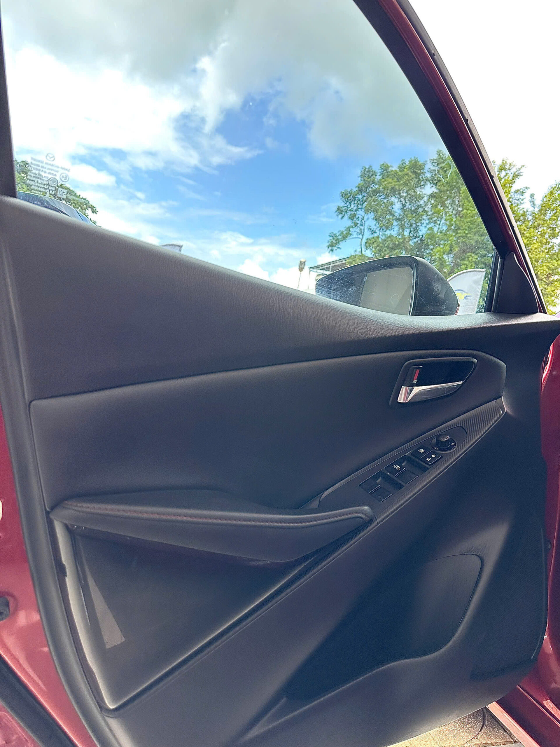 MAZDA 2 2017 (9)
