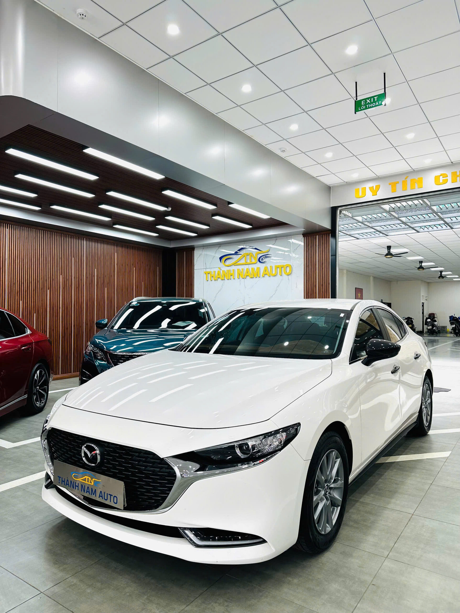 MAZDA 3 2023 LUXURY (7)
