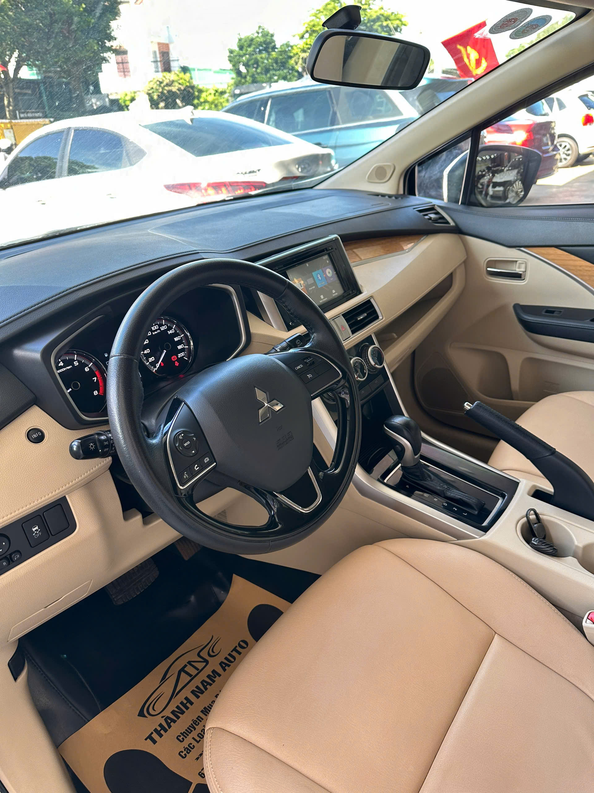 XPANDER 2019 AT (2)