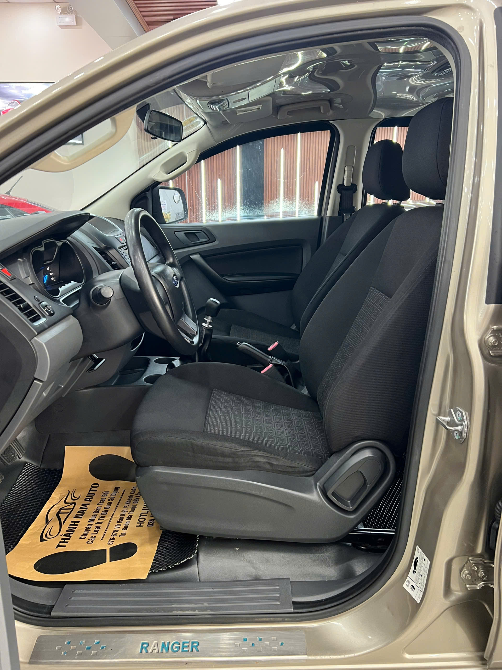 FORD XL 4X4 MT 2017 (9)