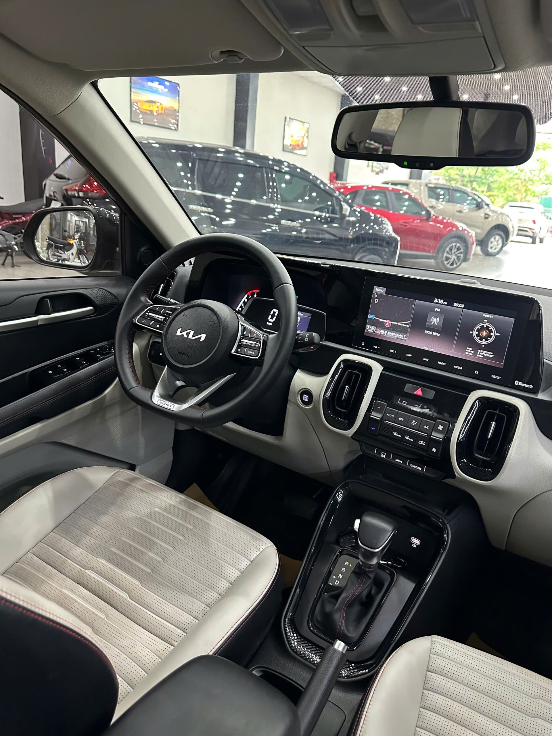 KIA SONET PRE 2024 (9)