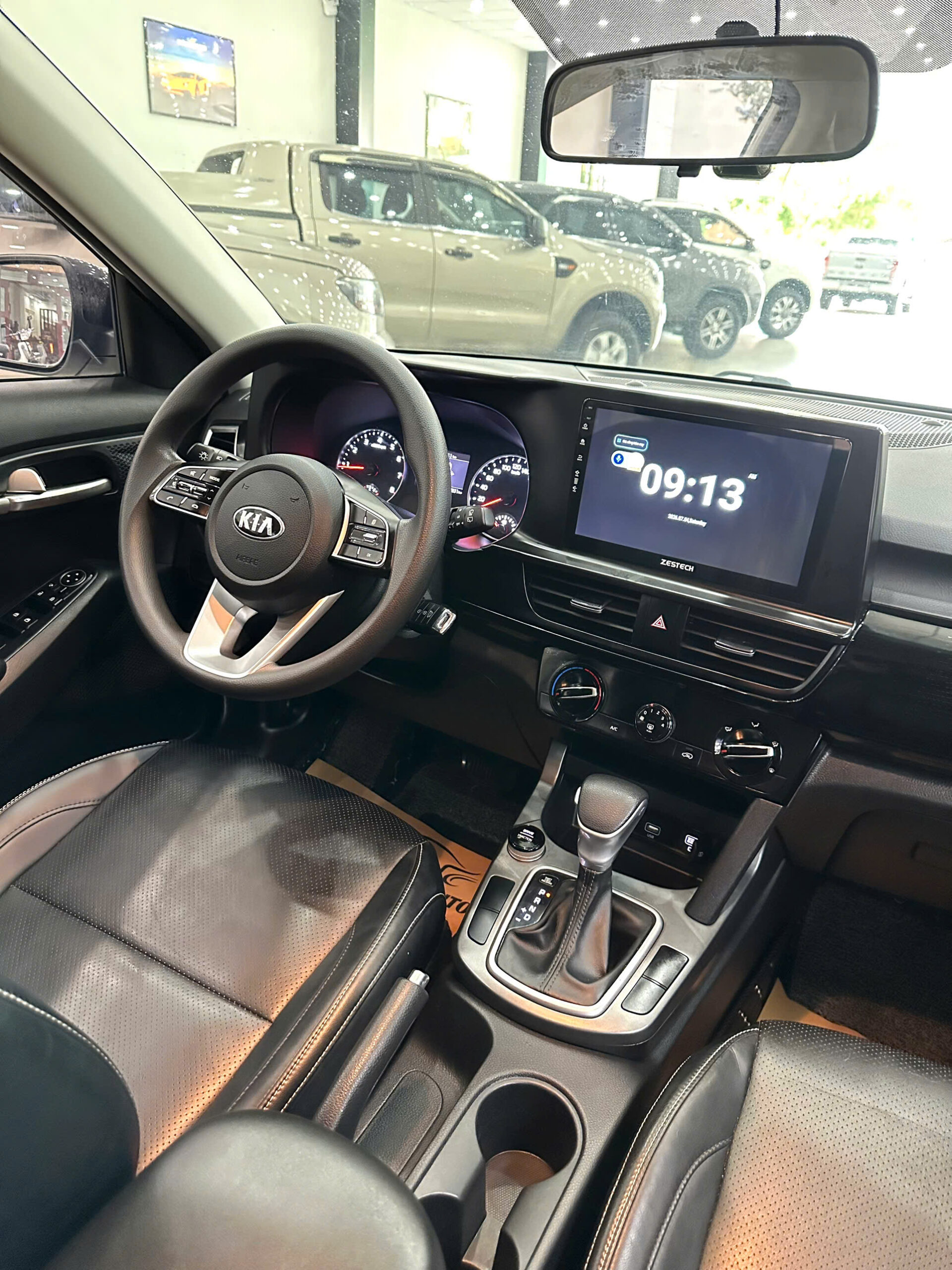 KIA SELTOS DULUXE 2020 (14)