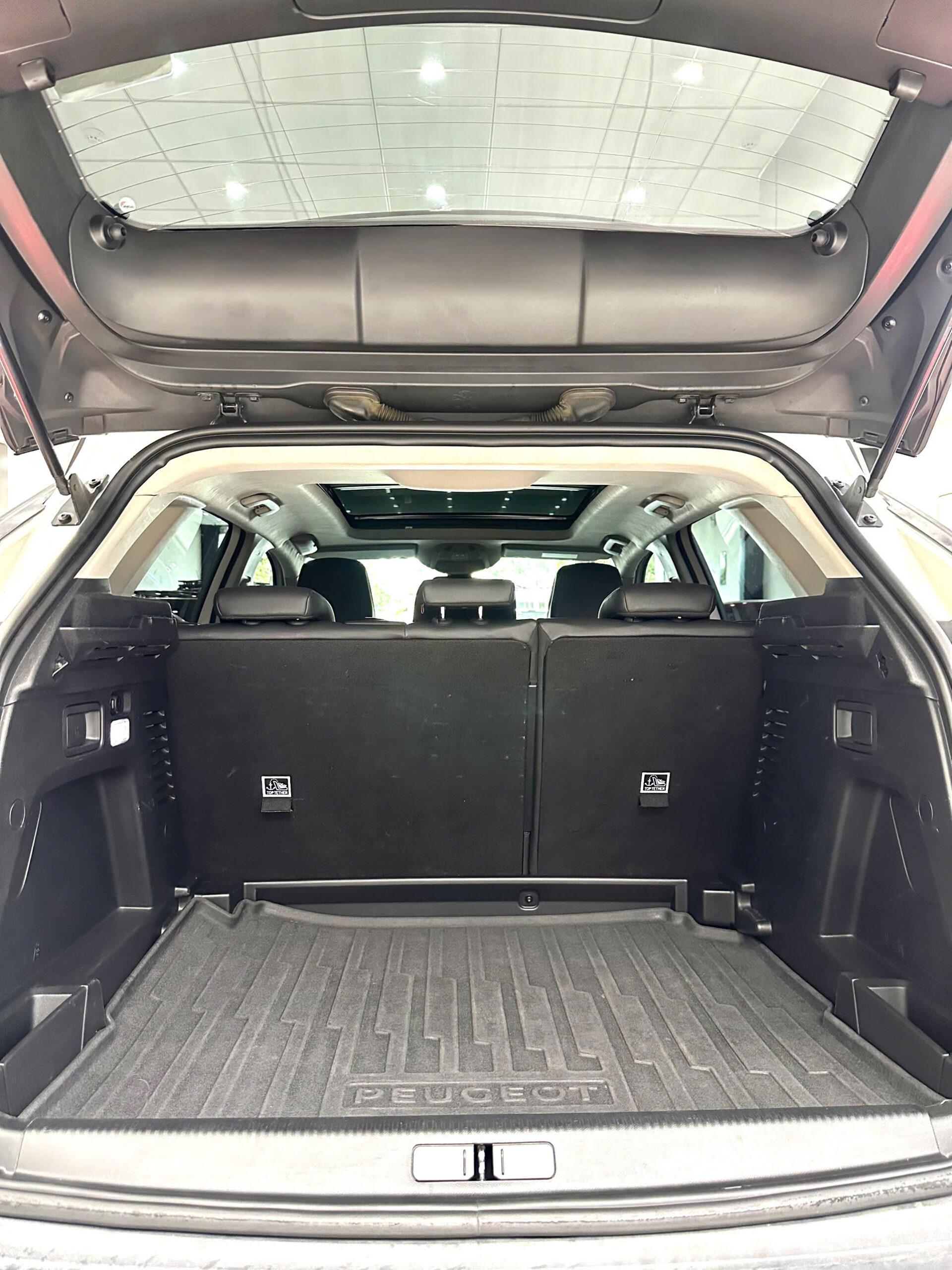PEUGEOT 3008 AL 2019 (11)